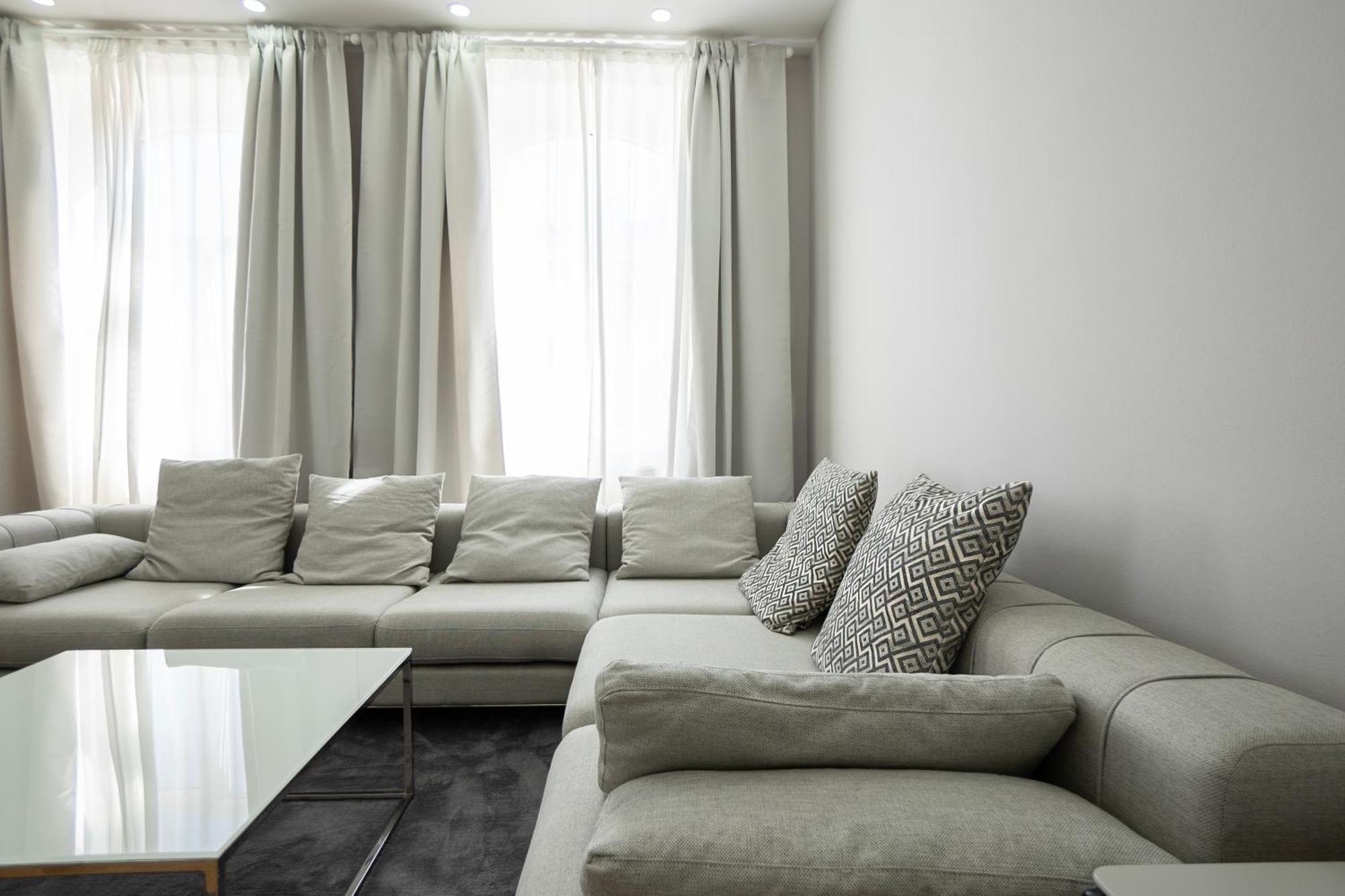 Charming 2-Room Apartment With Balcony, 15 Min To Center Βιέννη Εξωτερικό φωτογραφία